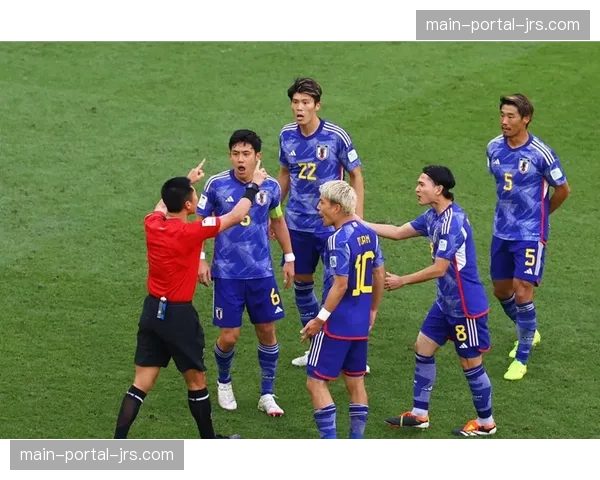 伤停补时绝杀！塞尔吉-罗伯托头球助巴萨2-1险胜赫塔菲