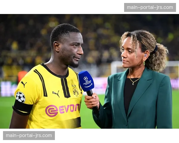 独家专访斯图加特前锋吉拉西：“我的目标是帮助球队获得欧冠资格。”