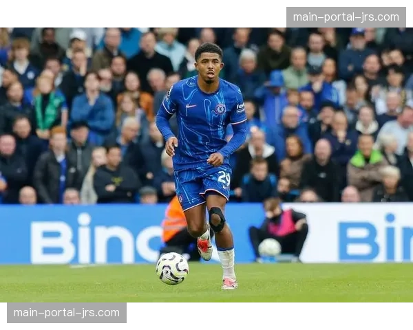 官方：切尔西后卫福法纳训练中膝盖受伤，将缺席与马竞次回合比赛