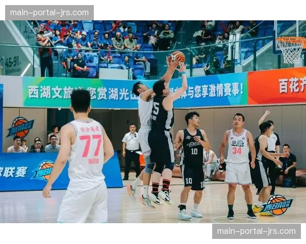 “篮球之乡”广东东莞举办首届镇级企业篮球联赛